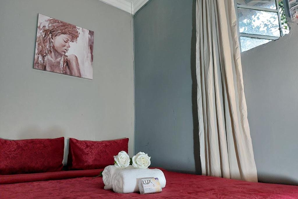 Cozy Hatfield Condo Pretoria Bagian luar foto
