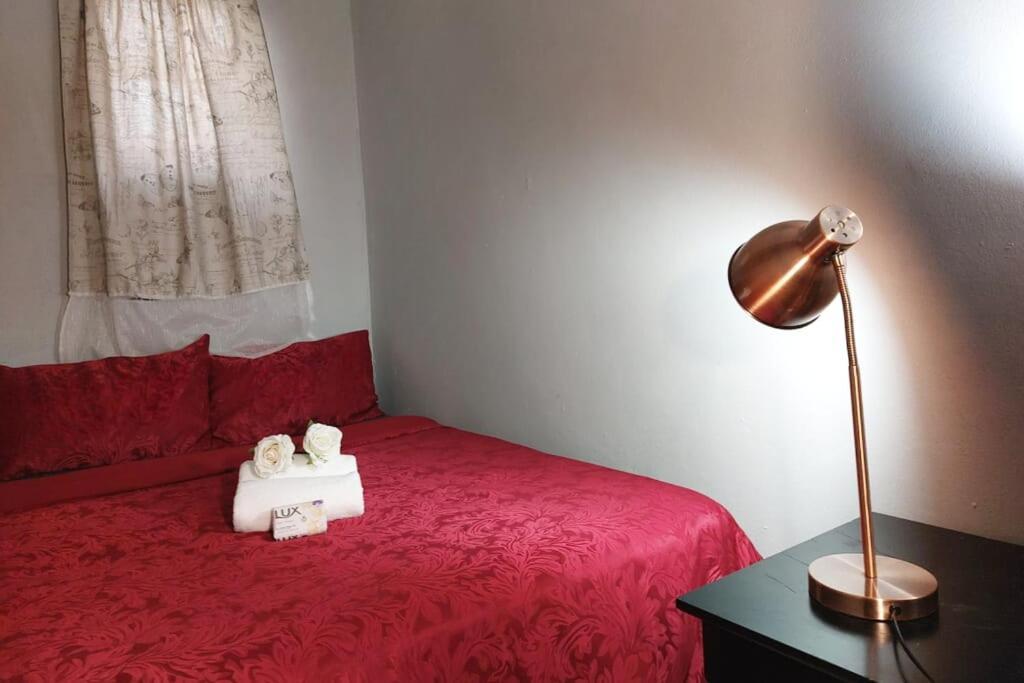 Cozy Hatfield Condo Pretoria Bagian luar foto