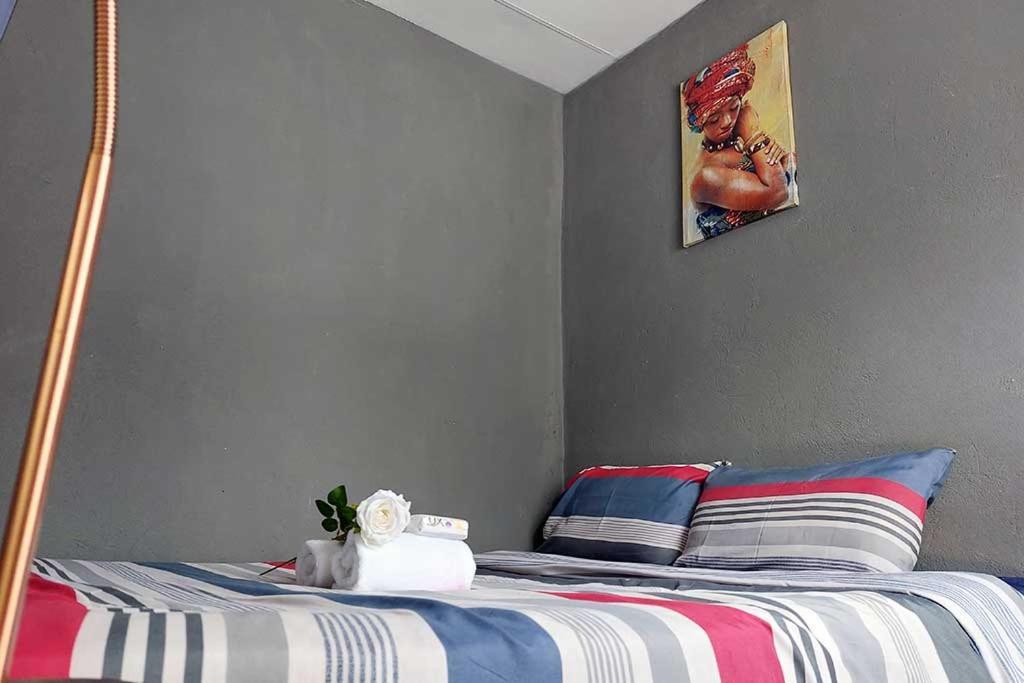 Cozy Hatfield Condo Pretoria Ruang foto