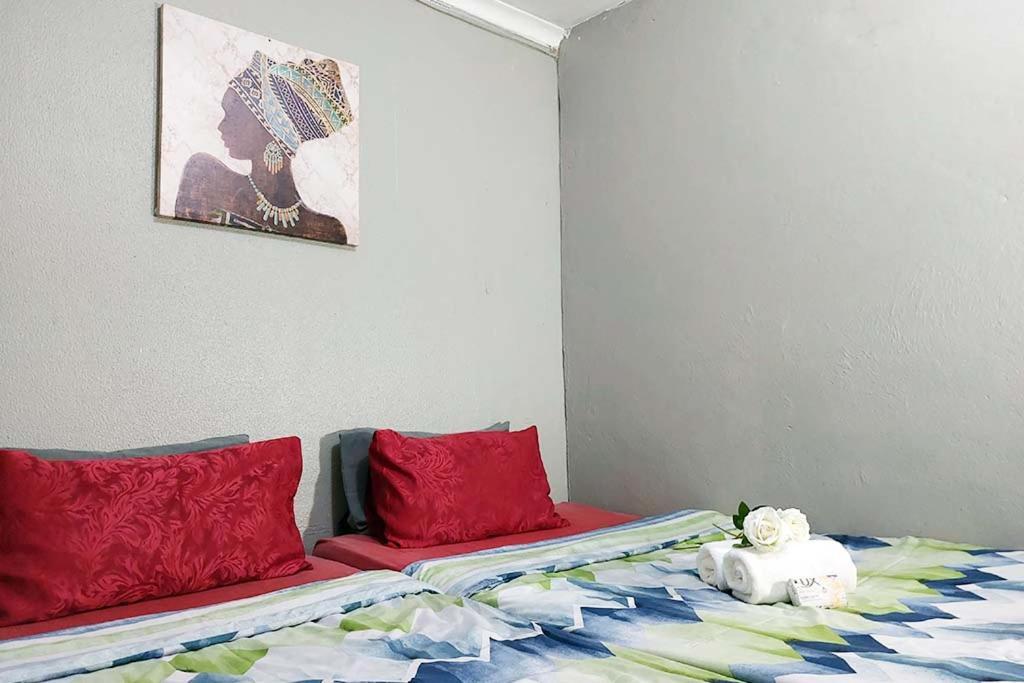 Cozy Hatfield Condo Pretoria Ruang foto