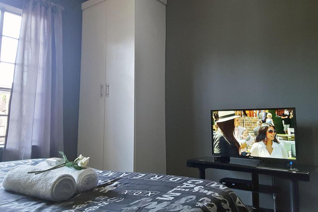 Cozy Hatfield Condo Pretoria Ruang foto