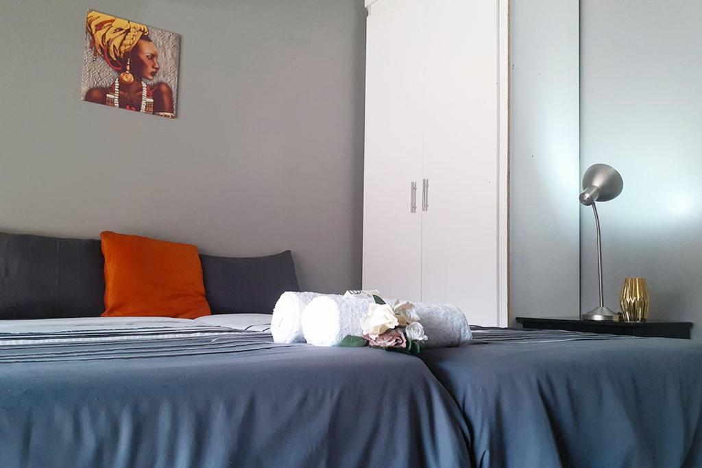 Cozy Hatfield Condo Pretoria Ruang foto