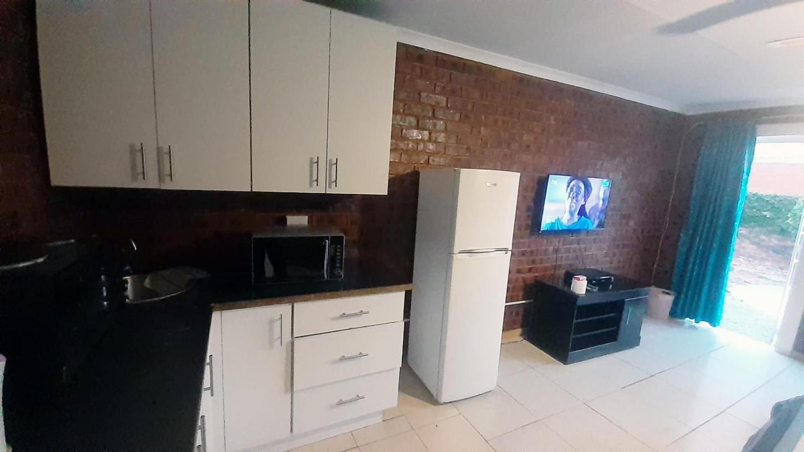 Cozy Hatfield Condo Pretoria Ruang foto